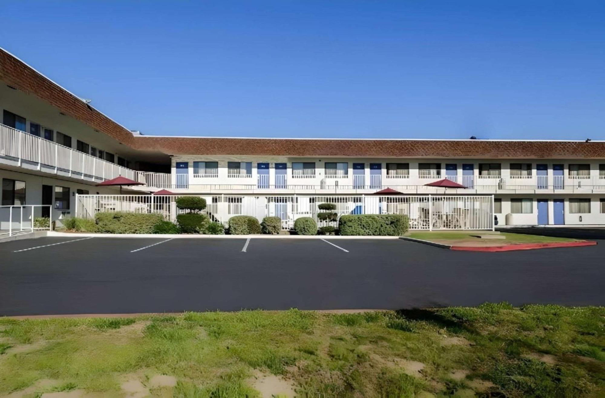 Park Inn By Radisson, Turlock Ngoại thất bức ảnh