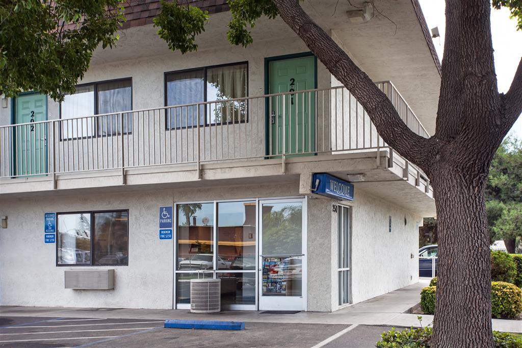 Park Inn By Radisson, Turlock Ngoại thất bức ảnh